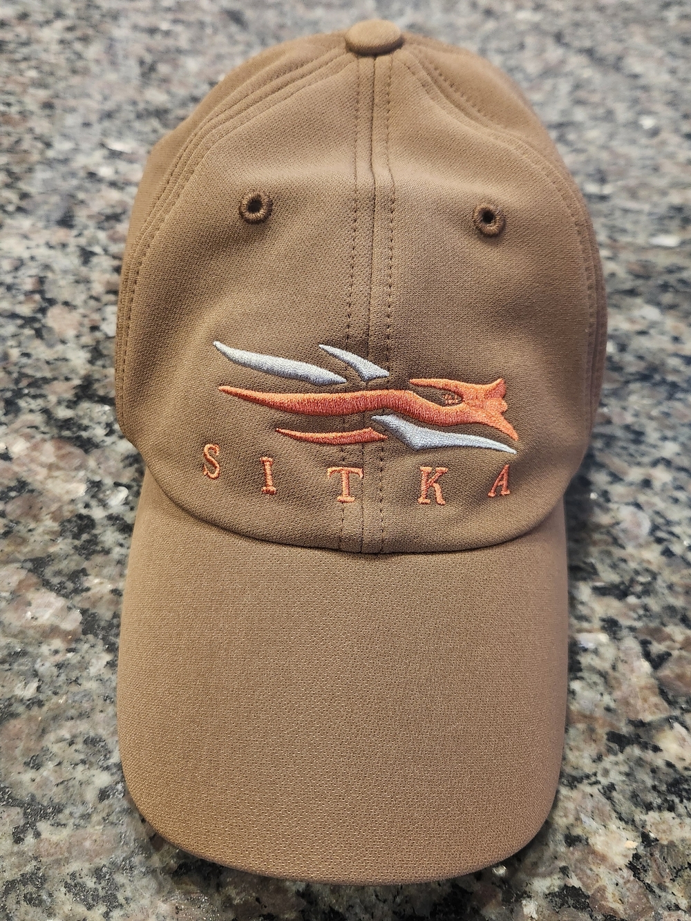 Sitka Hunt Solids Traverse Cap in Mud Brown